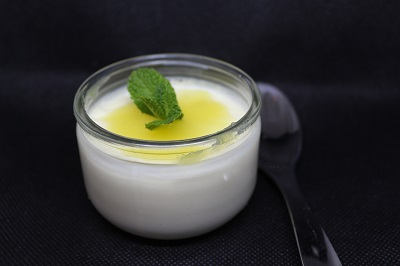 Panna cotta & coulis à l'ananas